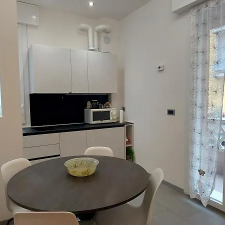 Unangolodibologna Apartman